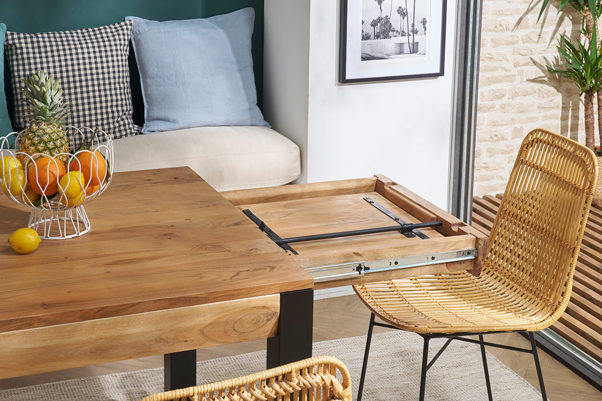 Mesa de comedor extensible en acacia maciza y metal negro L120-210 cm TRAP