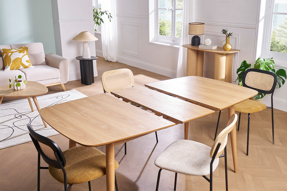Mesa de comedor extensible en fresno natural L130-160 NORDECO