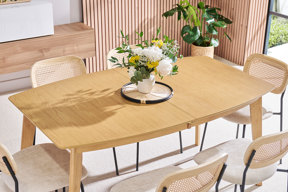Mesa de comedor extensible nrdica en madera clara L150-200 LEENA