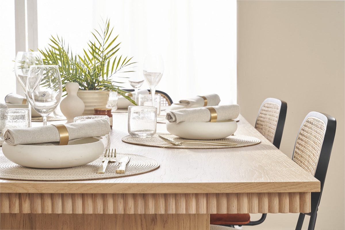 Mesa de comedor rectangular de madera de roble claro 200 cm EVASION