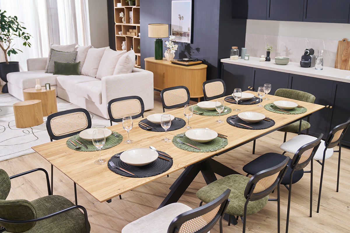 Mesa de comedor rectangular extensible con alargue integrado de madera clara roble macizo L160-245 cm AGATA