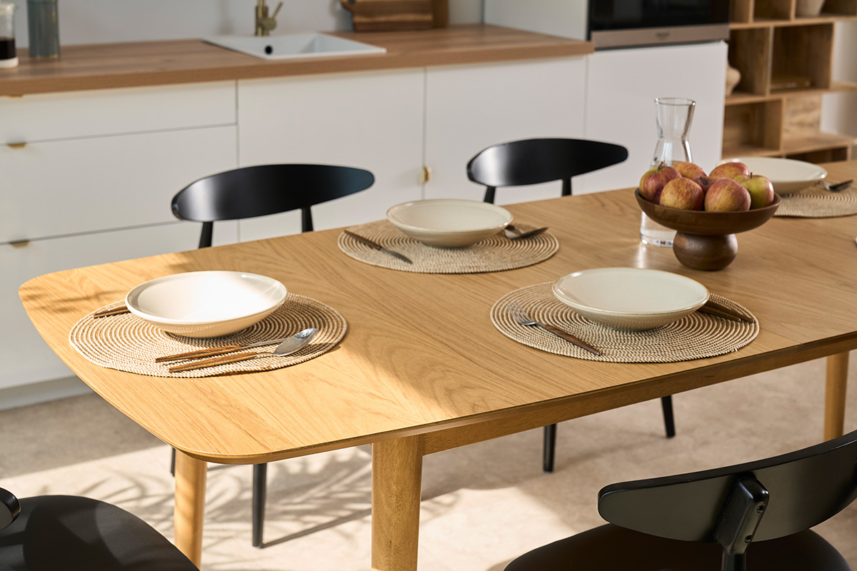 Mesa de comedor rectangular extensible de madera de roble claro 180-220 cm EGO