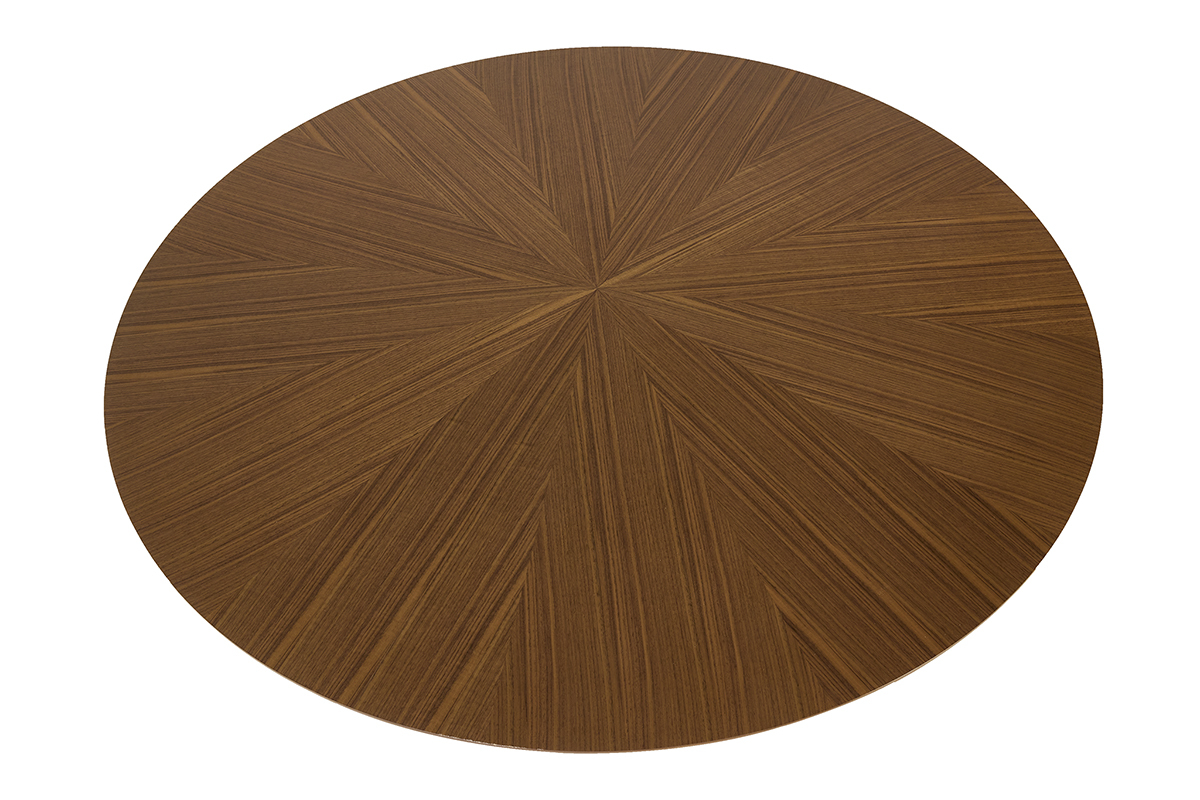 Mesa de comedor redonda de madera oscura con motivo de estrella, vista desde arriba.