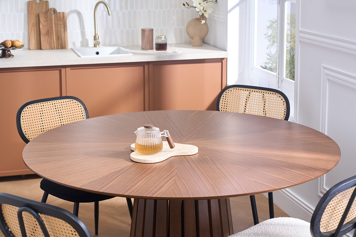 Mesa de comedor redonda de madera oscura nogal D137 cm DITA