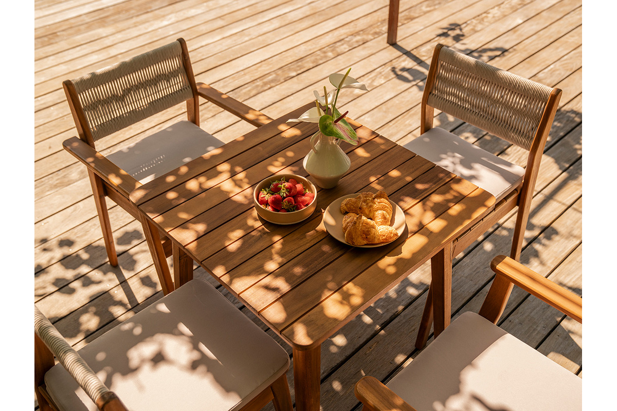 Mesa de jard�n cuadrada de madera maciza L70 cm ADELIE