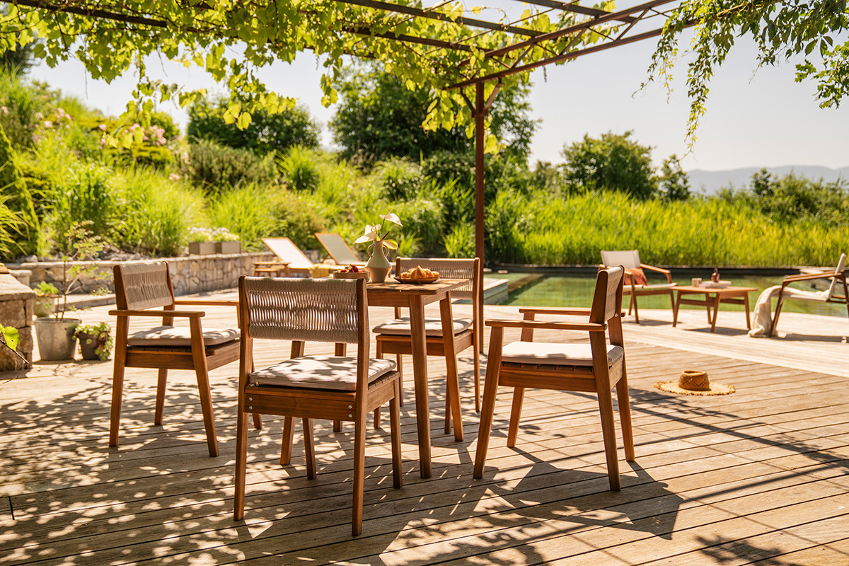 Mesa de jard�n cuadrada de madera maciza L70 cm ADELIE
