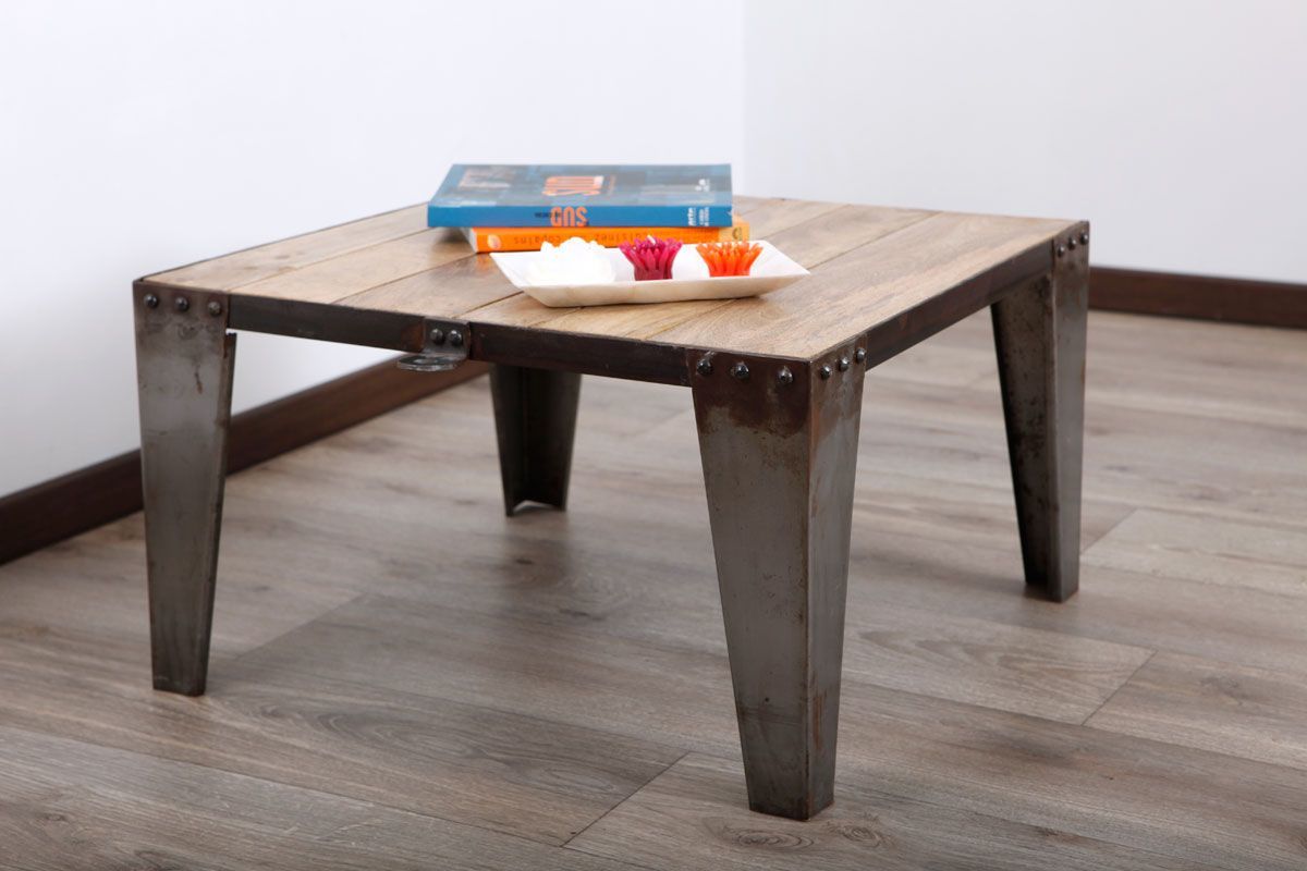 Mesa de saln cuadrada INDUSTRIA