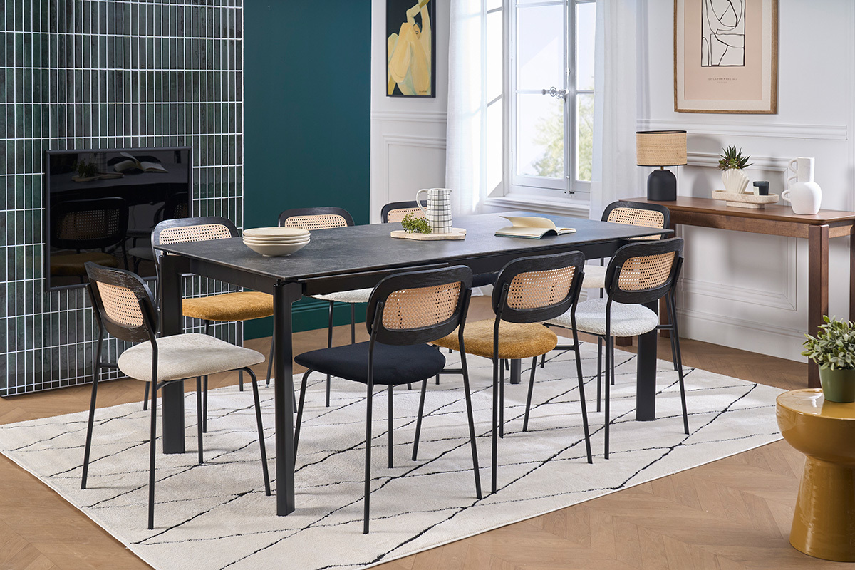 Mesa extensible de cer�mica negra y metal L180-240 cm CARA