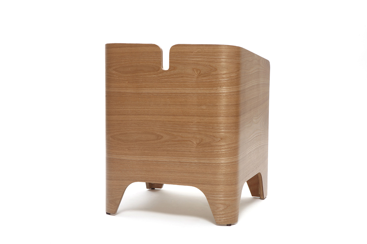 Mesita de noche estilo n�rdico fresno NEVIL