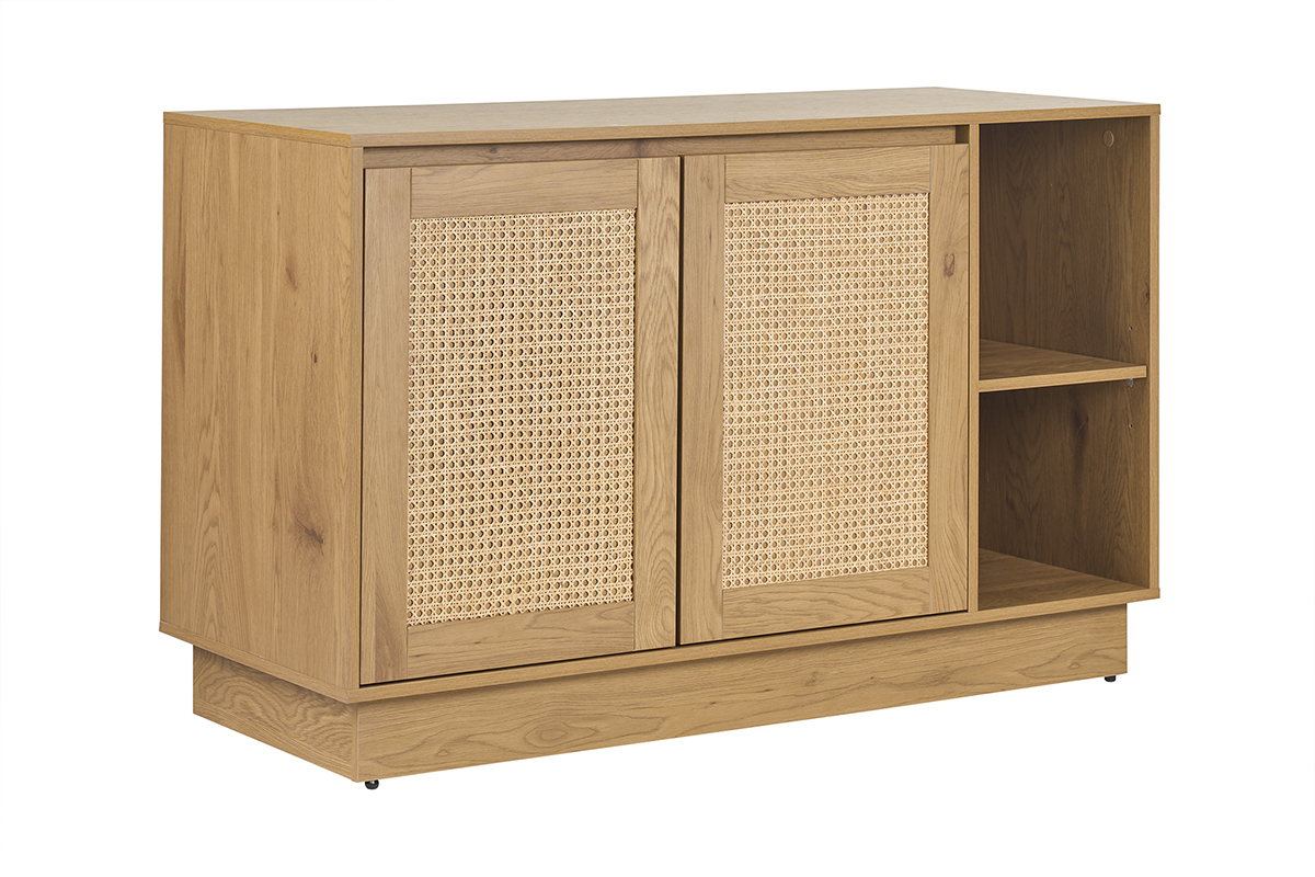 Mueble de ba�o de madera clara de roble con puertas de rejilla de rat�n, vista en 3/4