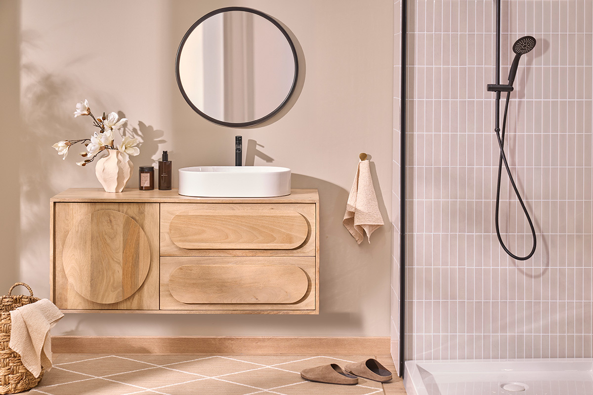 Mueble de ba�o suspendido de madera maciza de mango L120 cm SLAPPA