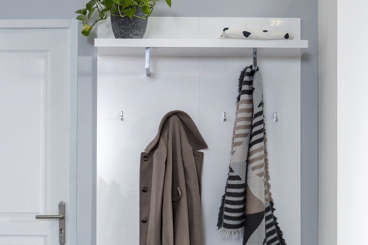Mueble de entrada blanco lacado con banco 2 cajones y perchero WELCOME