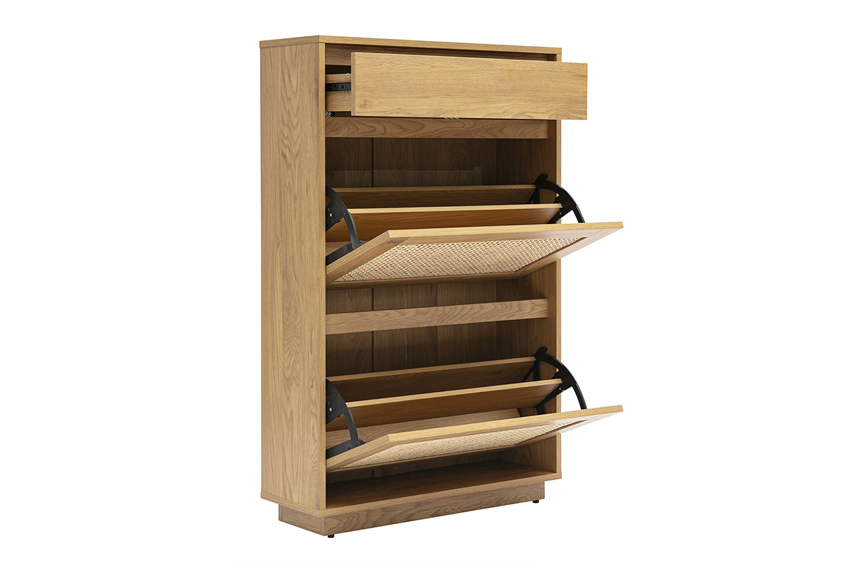 Mueble para zapatos de madera clara con caj�n abierto y tres compartimentos inclinados.