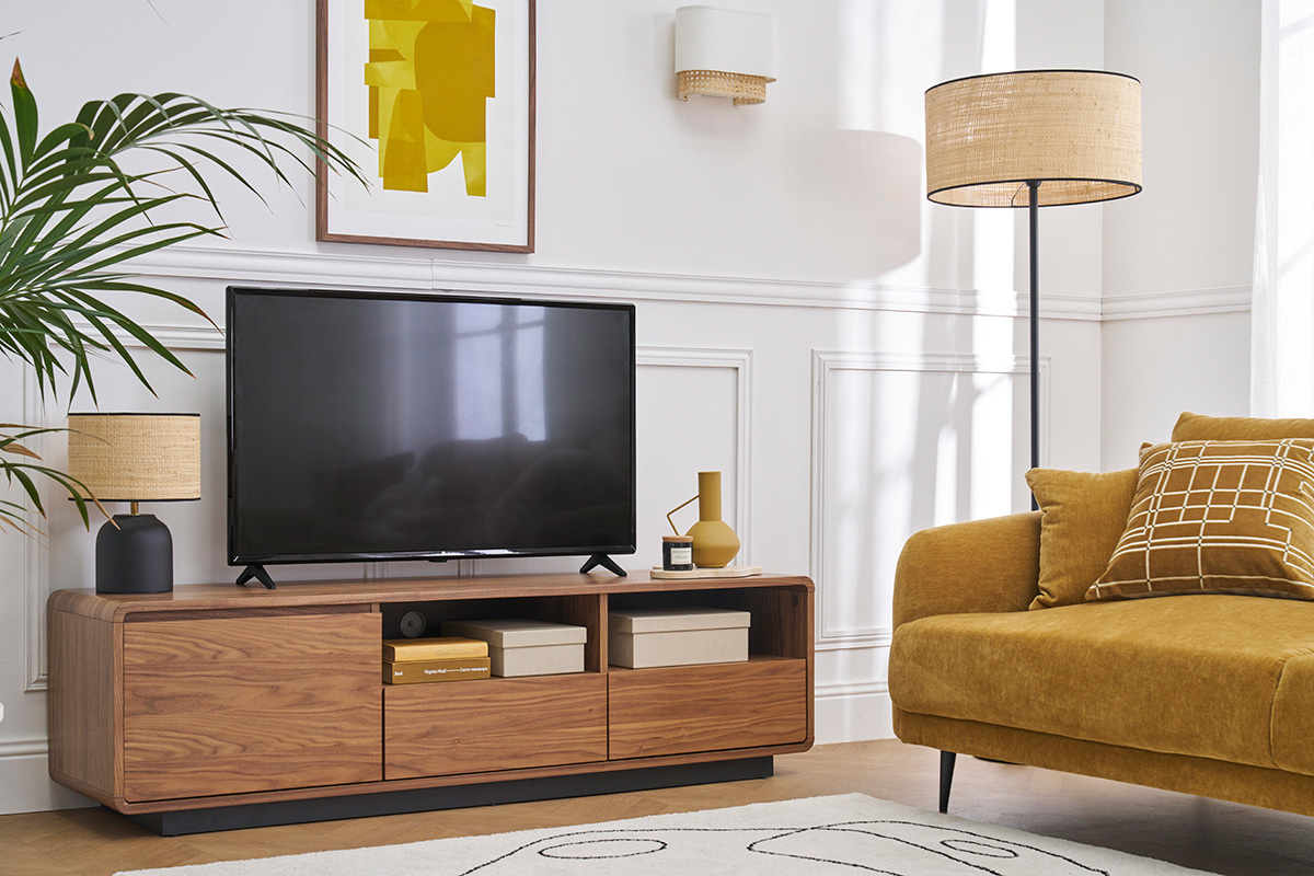 Mueble TV vintage con acabado de nogal 160cm JAKO