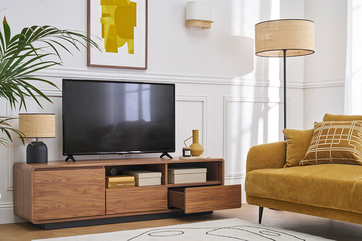 Mueble TV vintage con acabado de nogal 160cm JAKO