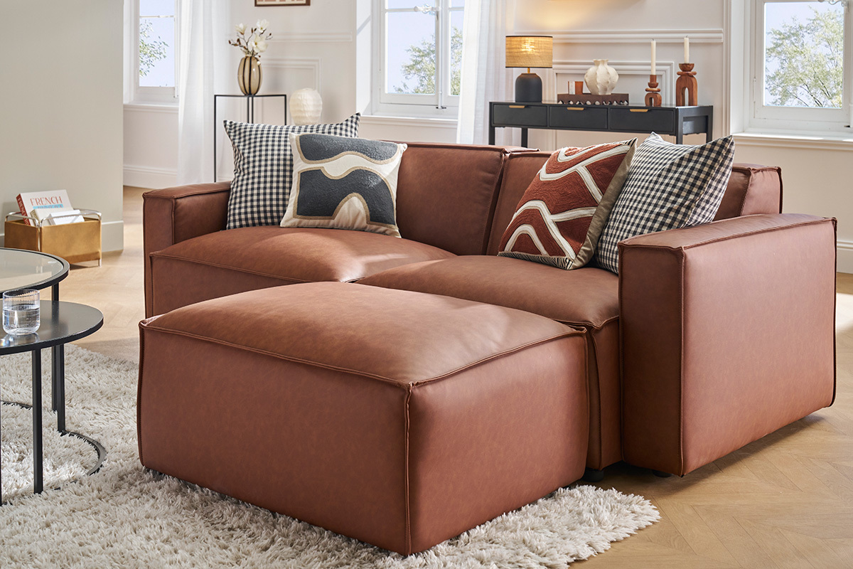 Puf reposapis de cuero marrn SPLIT