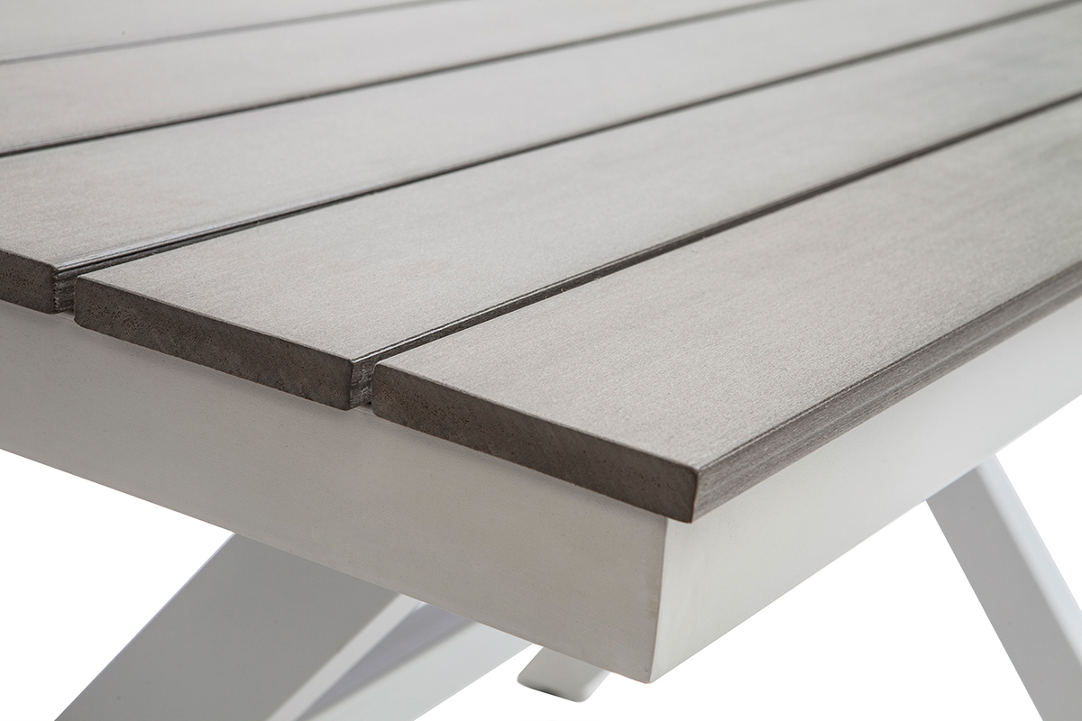 Saln de jardn con mesa y 4 sillas blanco y gris VIAGGIO