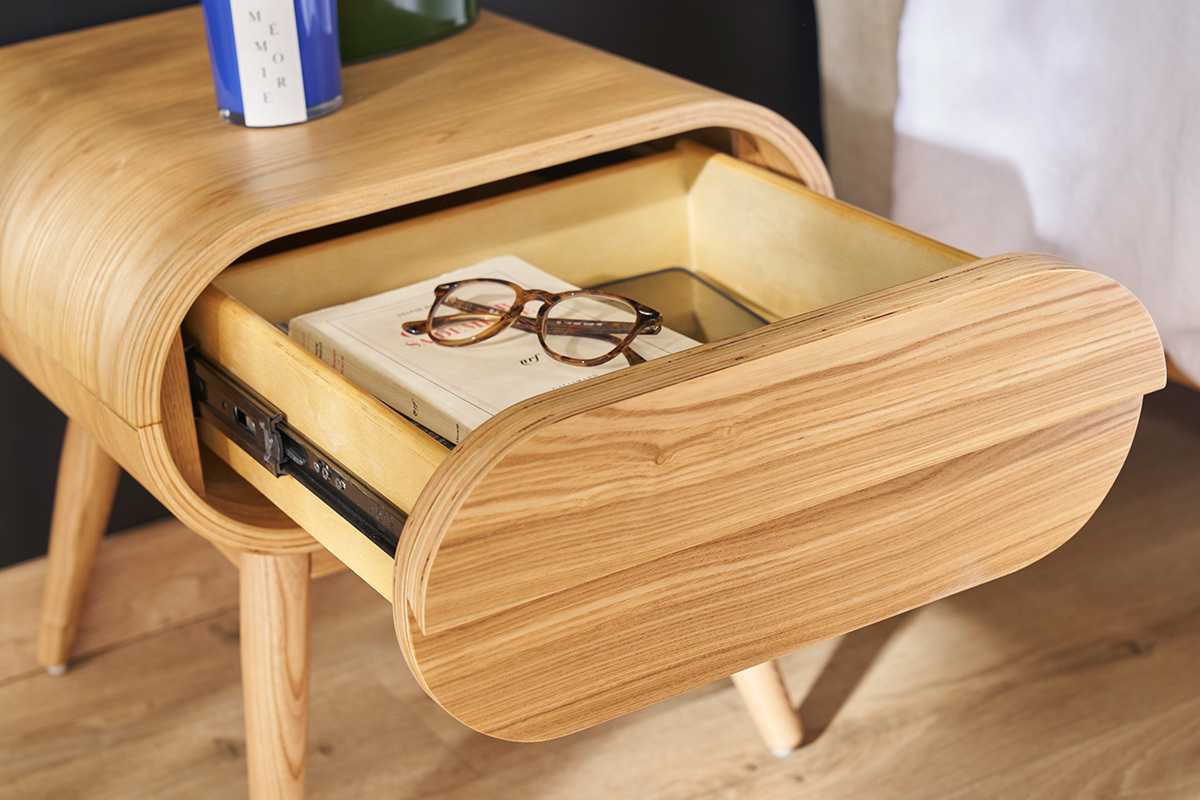 Set de 2 mesillas de noche con cajn vintage de madera clara BJORG