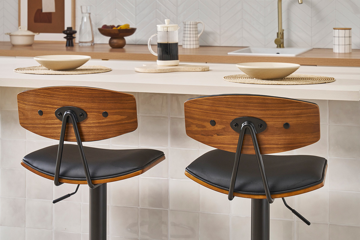 Set de 2 taburetes de cocina de diseo regulable negro y madera oscura VASCO