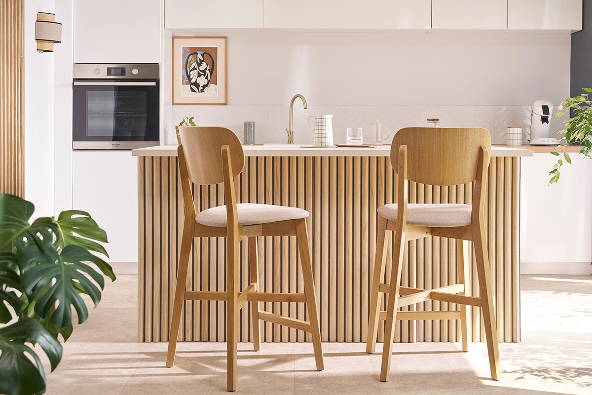 Set de 2 taburetes de cocina de madera de roble clara y tejido beige LUCIA