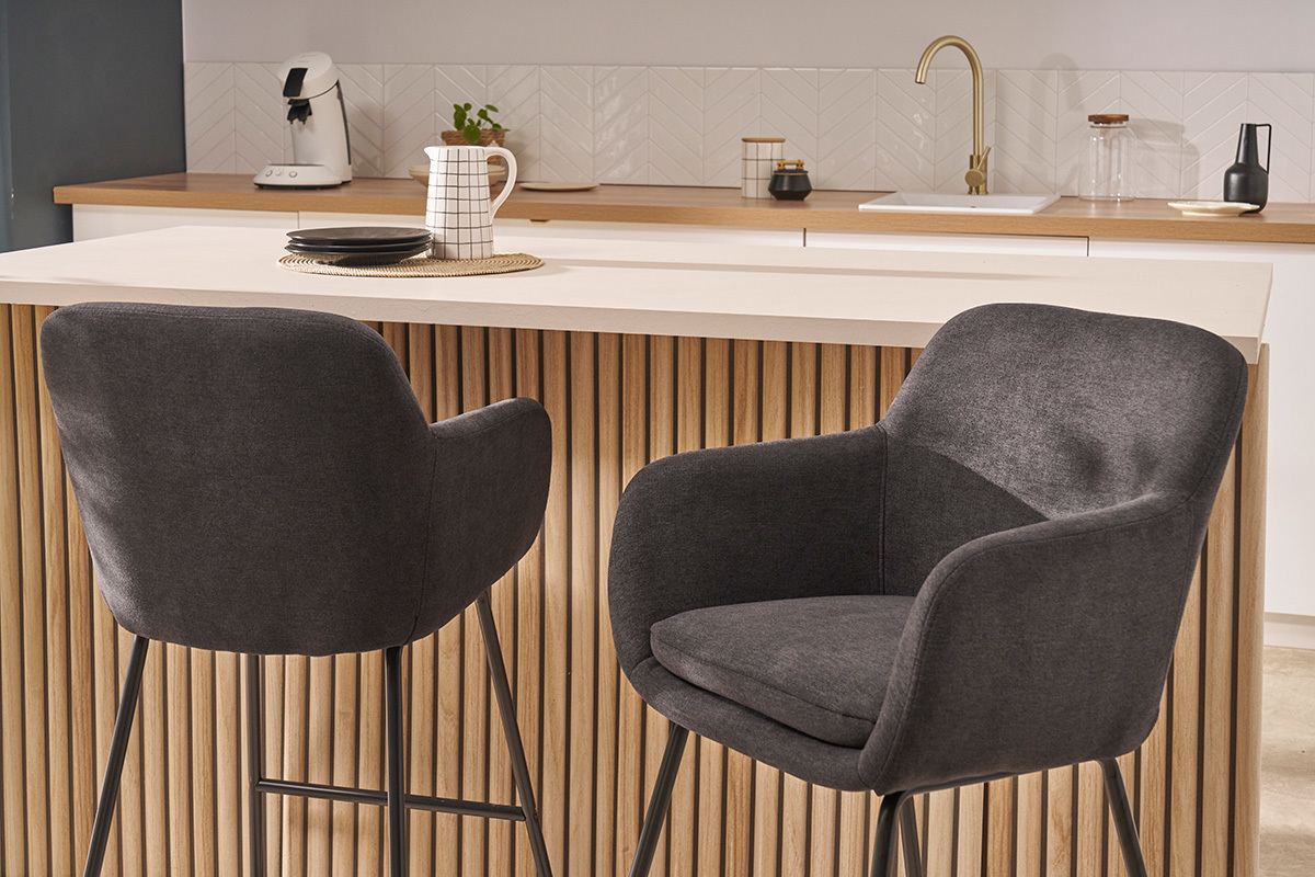 Set de 2 taburetes de cocina efecto aterciopelado gris oscuro 65cm de altura AMIKA