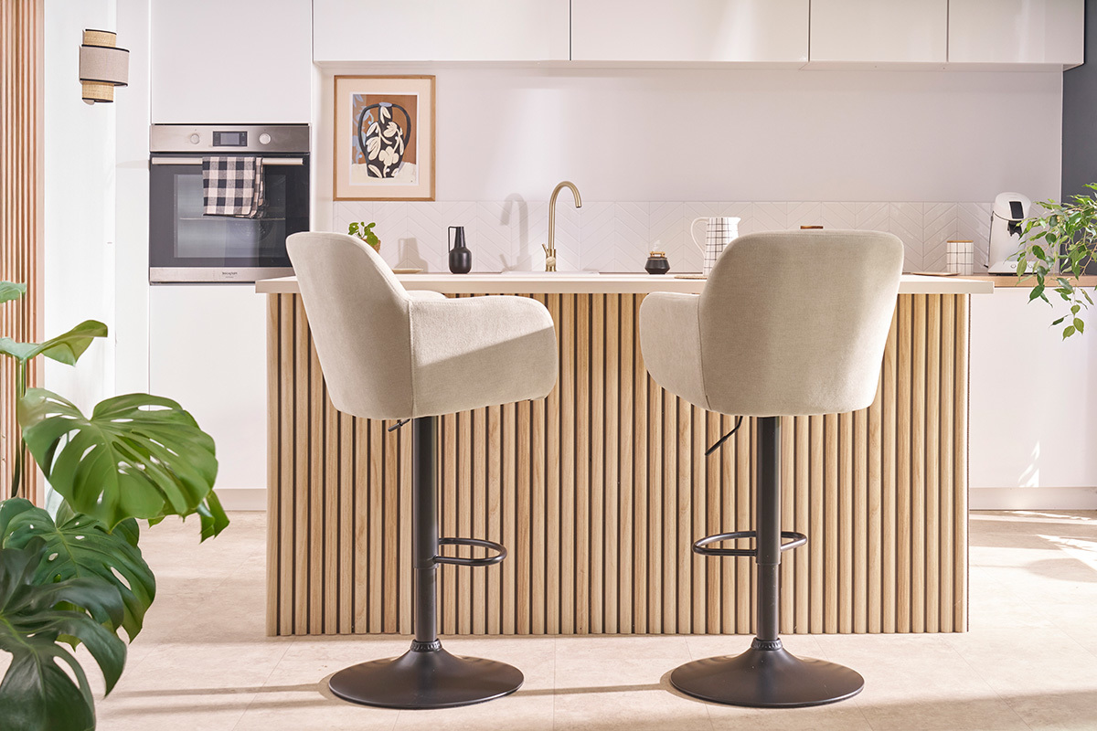 Set de 2taburetes de cocina regulables de tejido efecto aterciopelado beige y metal AMIKA