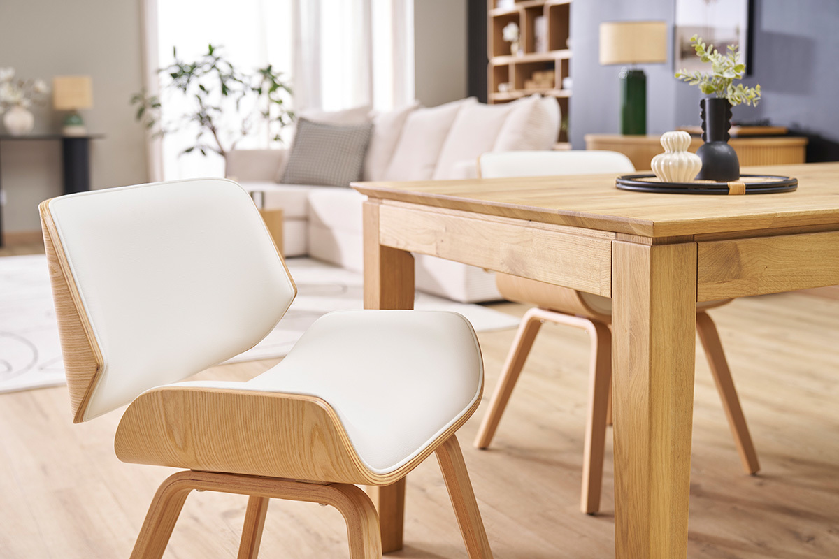 Silla blanca y madera clara RUBBENS