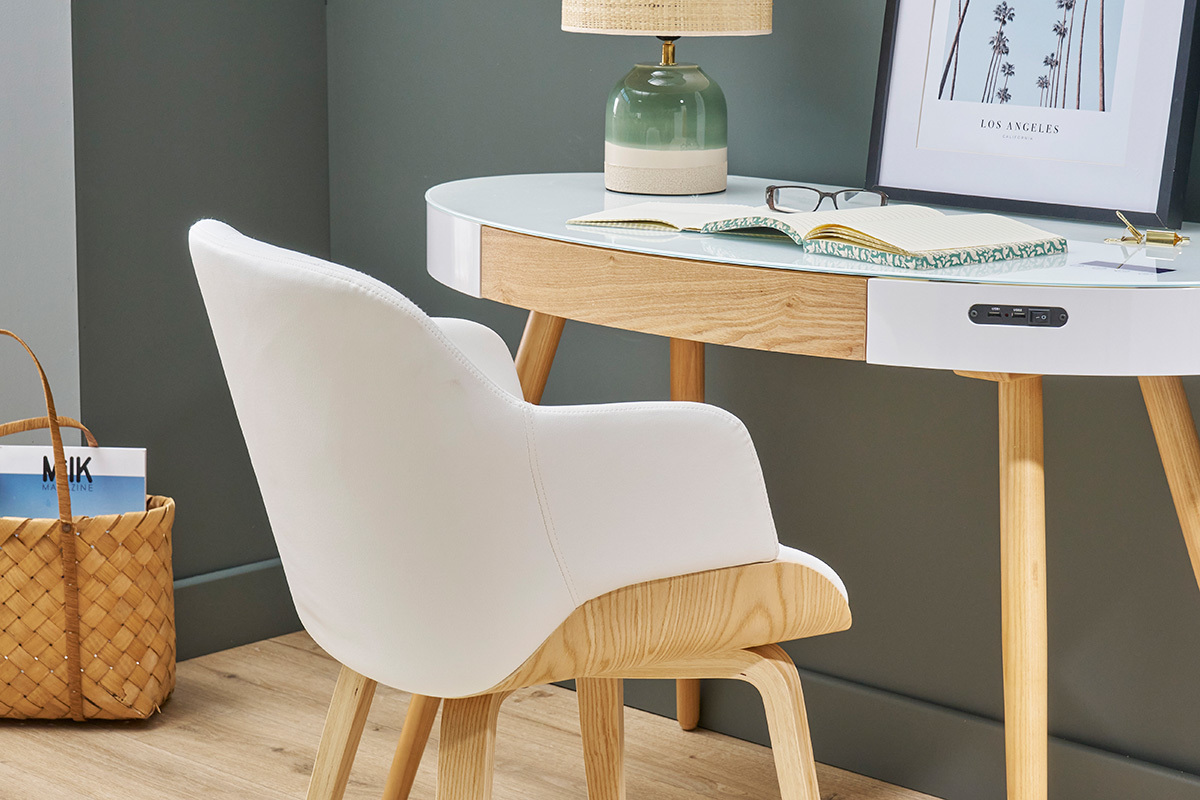 Silla de diseo blanca y de madera clara LUCIEN