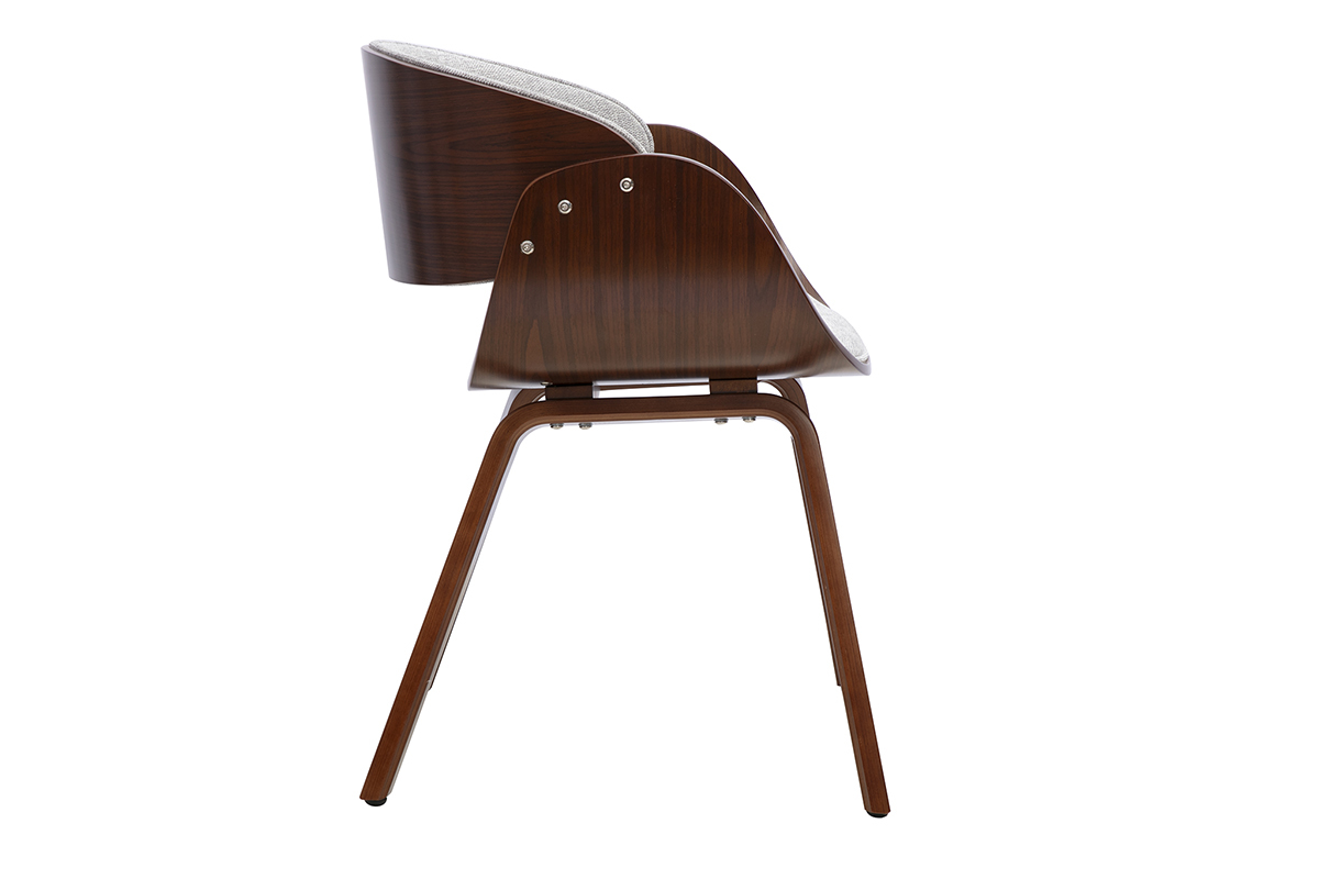 Silla de dise�o en tela gris con reposabrazos y base de madera oscura, vista de perfil.