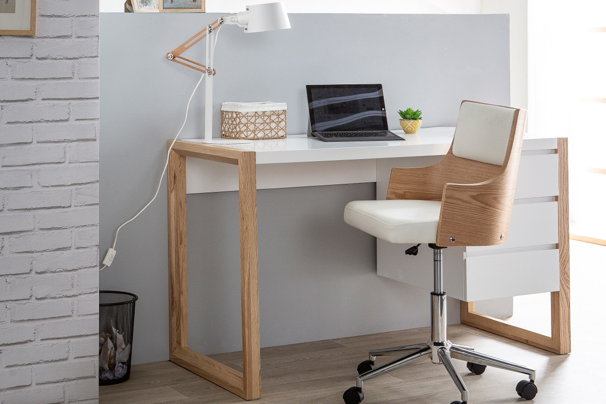 Silla de escritorio moderna blanca y madera clara con cojn integrado MAYOL