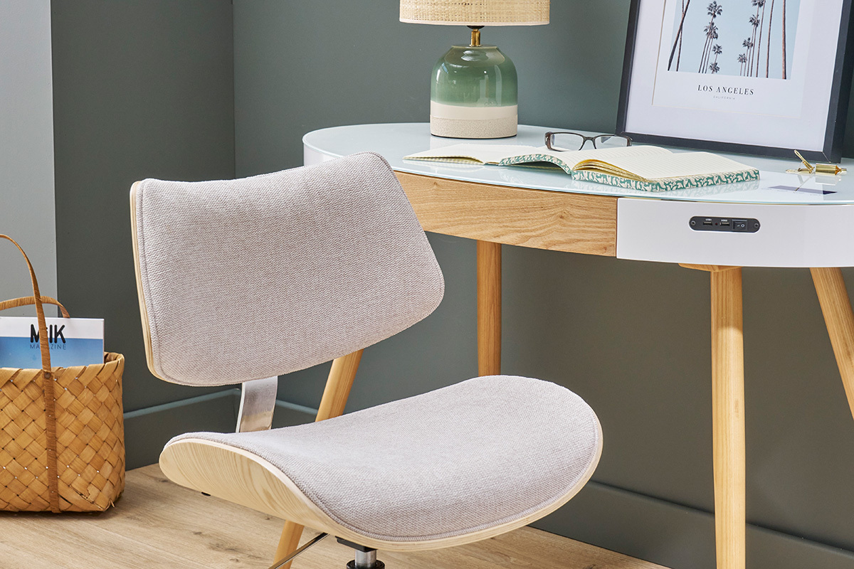Silla de oficina con ruedas de diseo en tela de terciopelo beige, madera de roble claro y metal MALMO