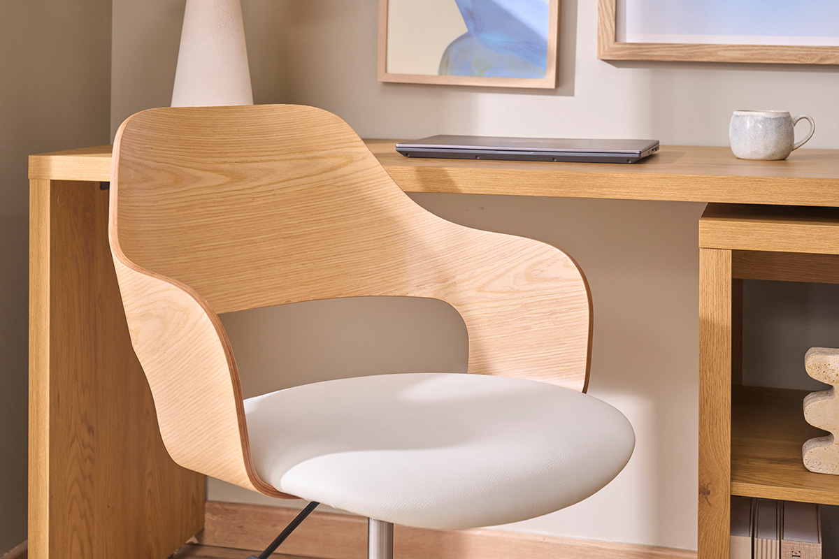 Silla de oficina con ruedas dise�o blanco, madera clara roble y acero cromado JANET