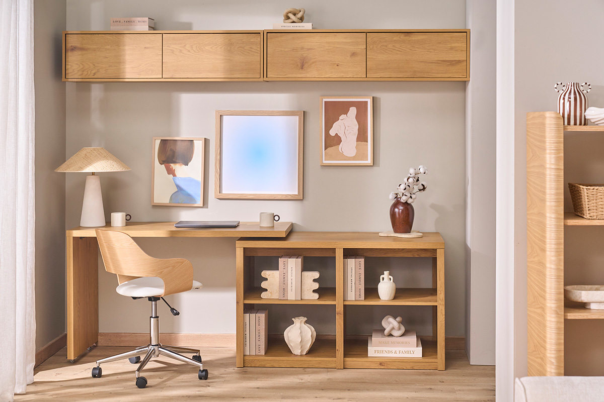 Silla de oficina con ruedas dise�o blanco, madera clara roble y acero cromado JANET