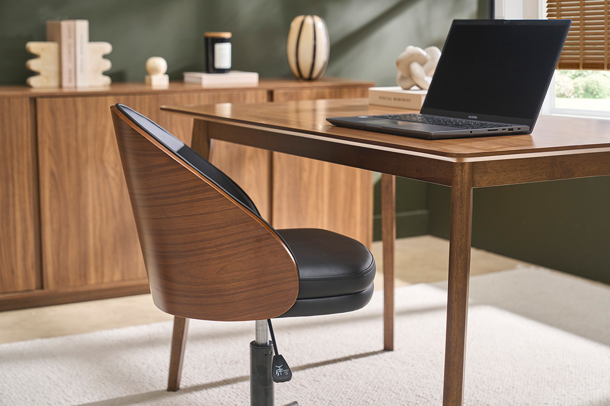 Silla de oficina con ruedas negra, madera oscura y metal TUCSON