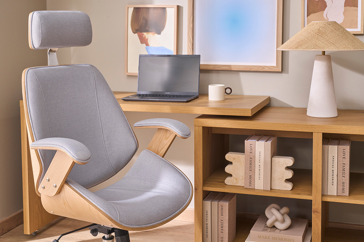 Silla de oficina ejecutiva de dise�o en tela gris, madera clara y acero cromado MUSK