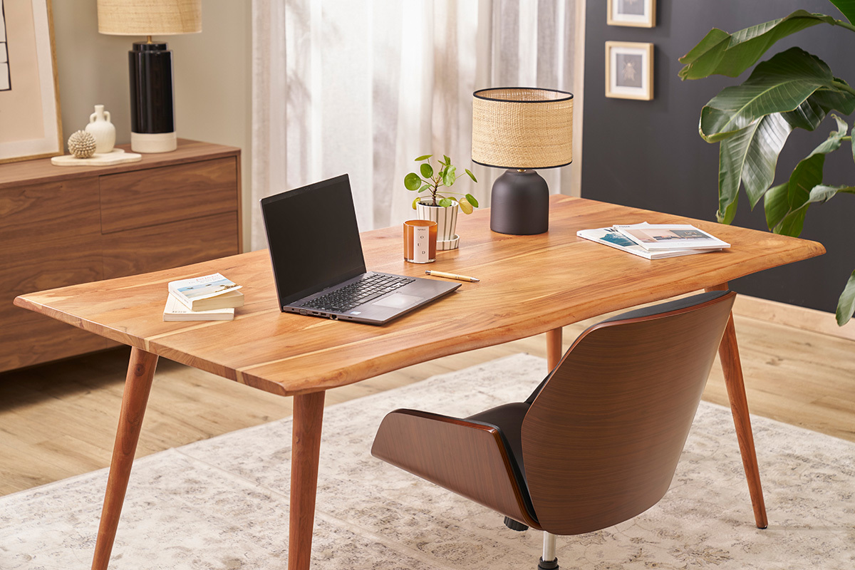 Silla de oficina giratoria de diseo 360 negro, madera oscura y metal negro MARLOW