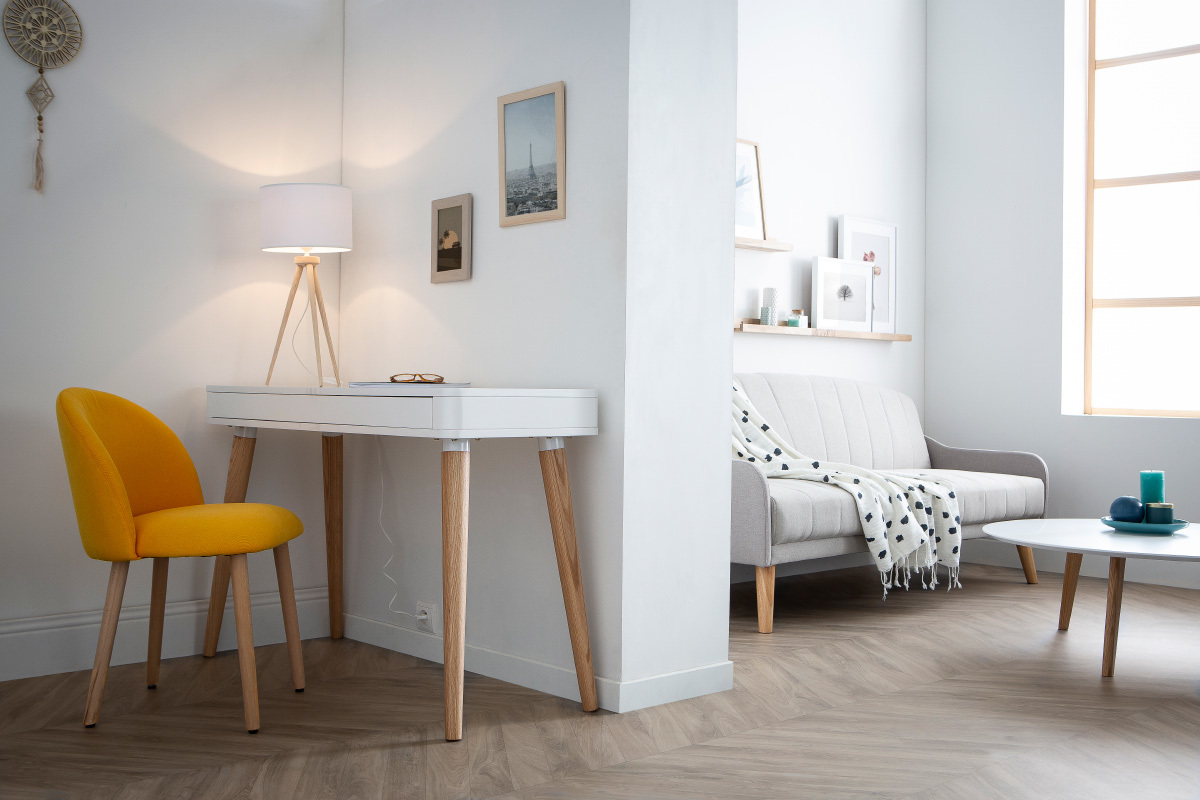 Silla diseo amarillo y madera CELESTE