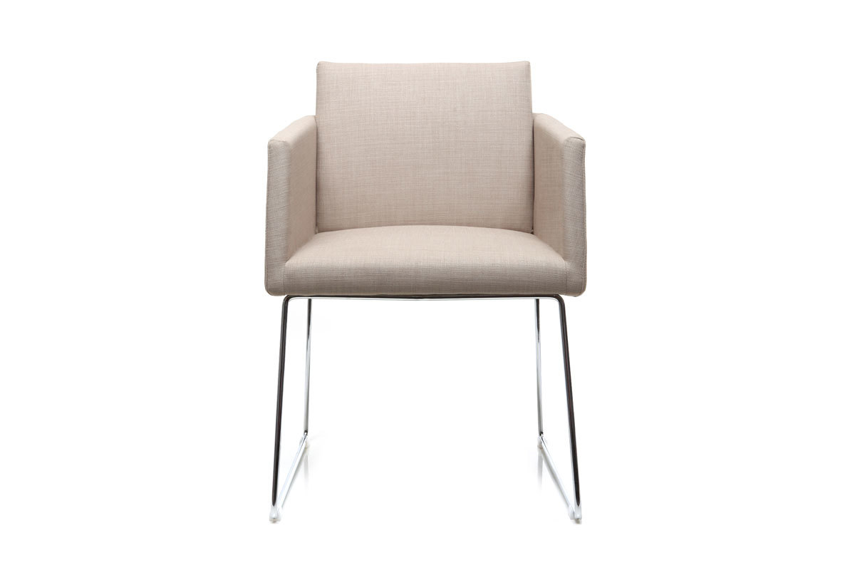 Silla diseo polister natural y acero cromado NEORA
