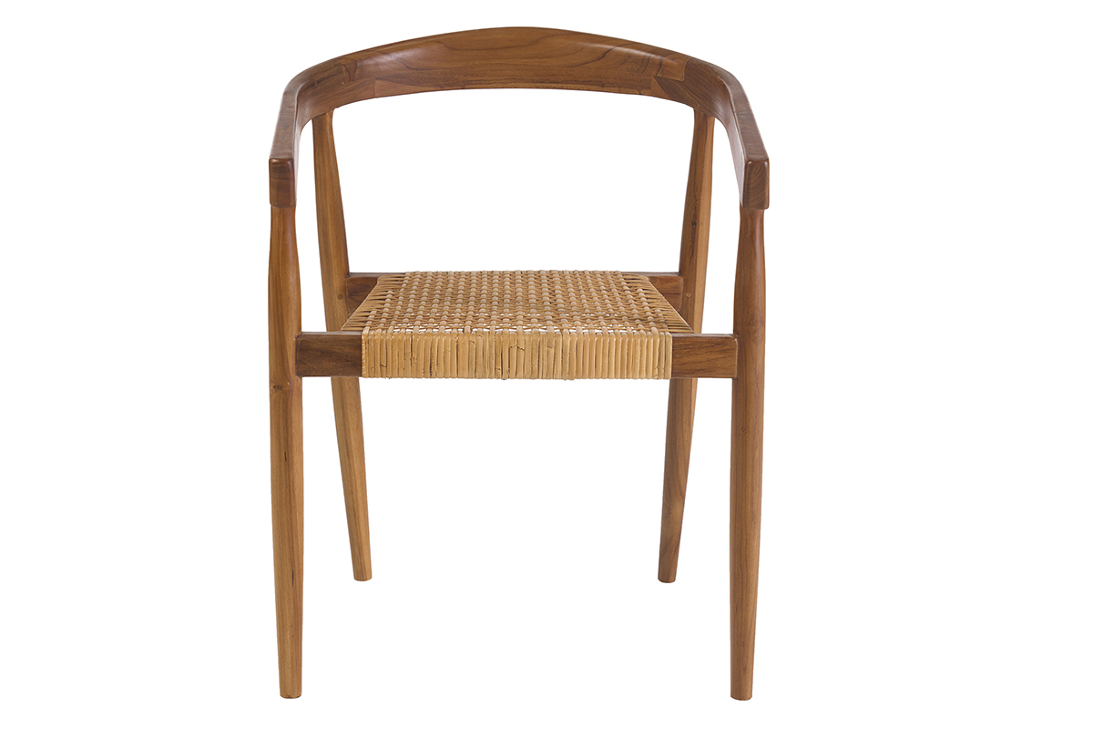 Silla �tnica de teca maciza con asiento de rejilla, vista frontal.