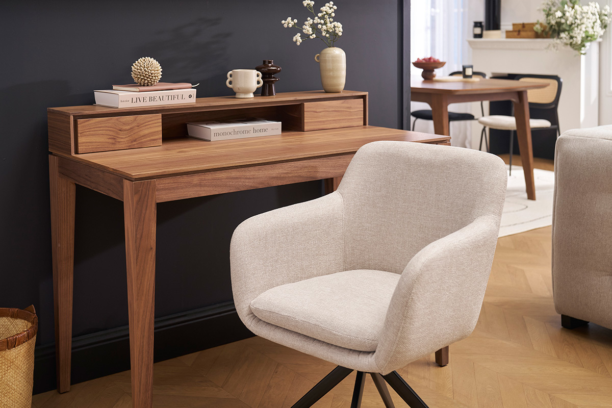 Silla giratoria 360 en tela efecto terciopelo texturizado beige y metal negro AMIKA