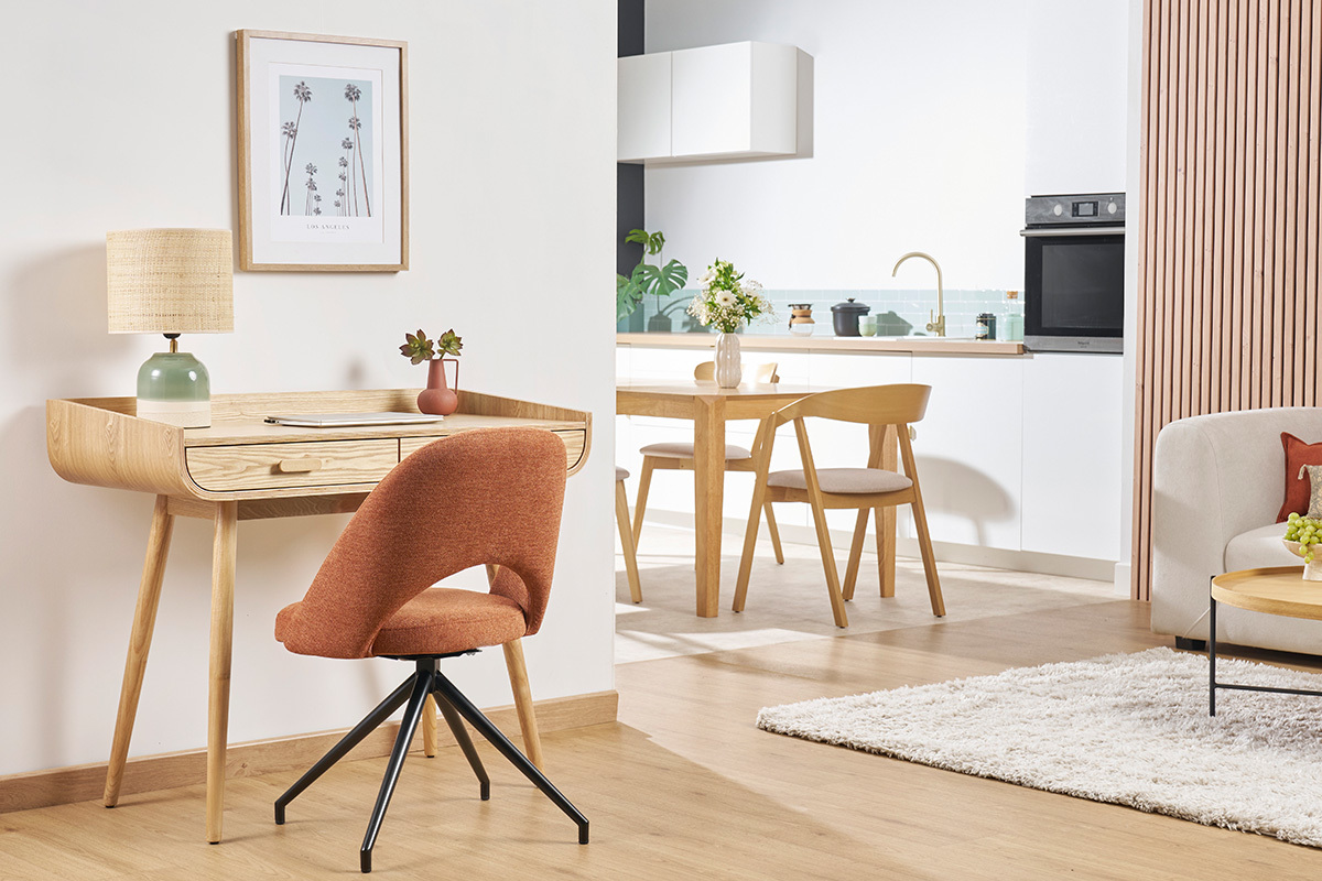 Silla giratoria 360� de tejido efecto aterciopelado texturizado terracota y metal negro COSETTE