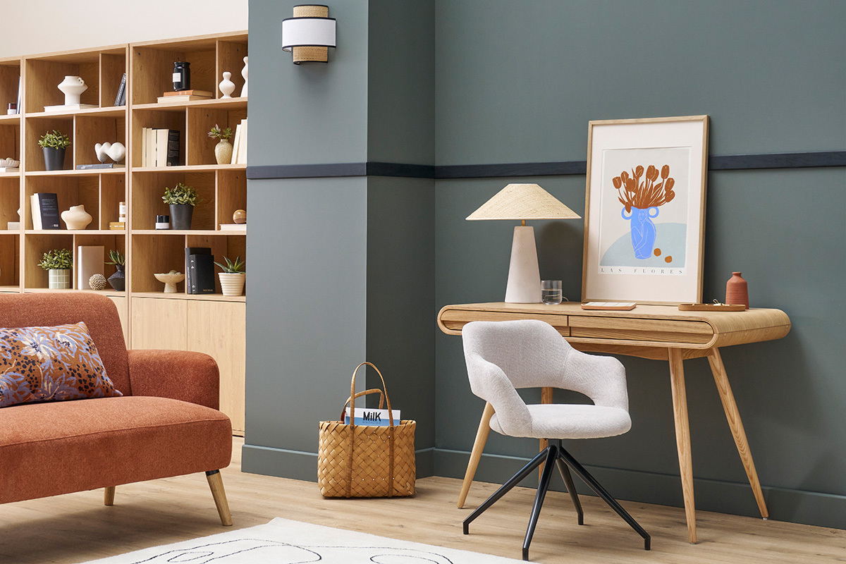 Silla giratoria 360� de terciopelo texturizado beige y metal negro JESSY