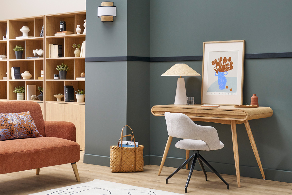 Silla giratoria 360� de terciopelo texturizado beige y metal negro JESSY