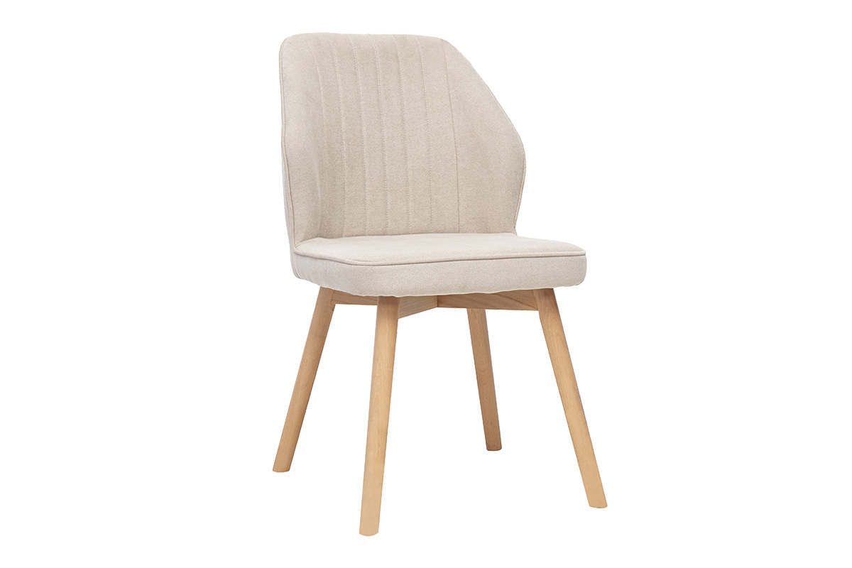 Silla beige de tela efecto terciopelo con patas de madera clara, vista de 3/4.
