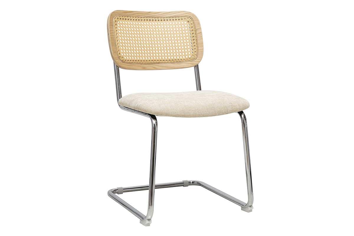 Silla de diseo con respaldo de ratn tejido y patas de metal cromado, vista de 3/4.