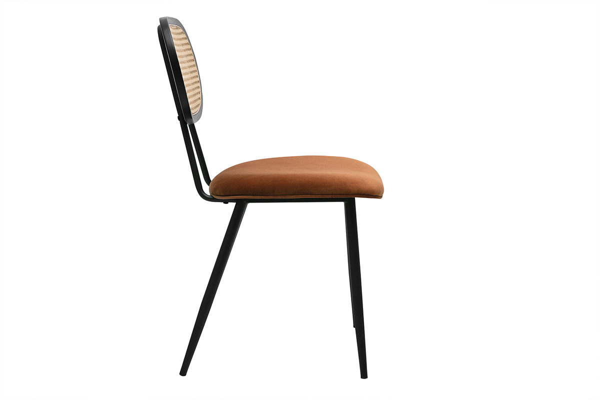 Silla SWANN en terciopelo tierra quemada, metal negro y rat�n, vista lateral.