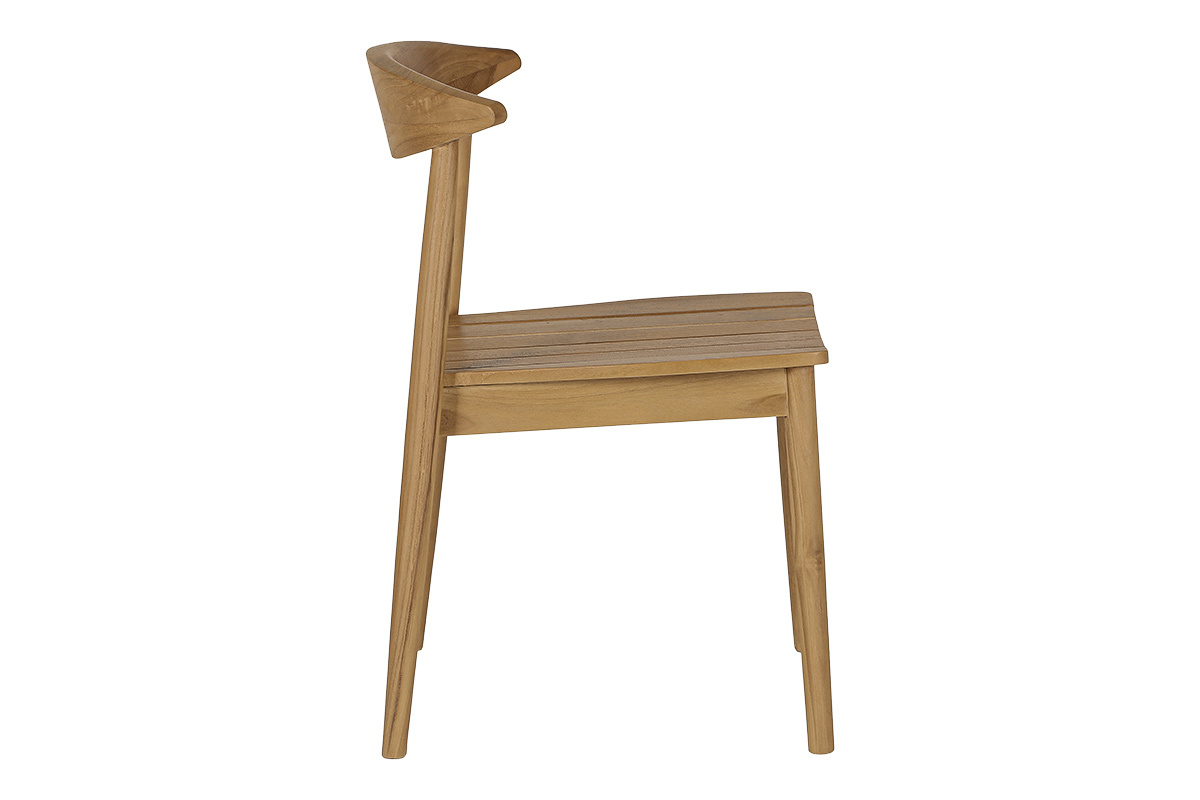 Silla de jard�n SAGARA de madera de teca maciza, vista de perfil, apilable y elegante.