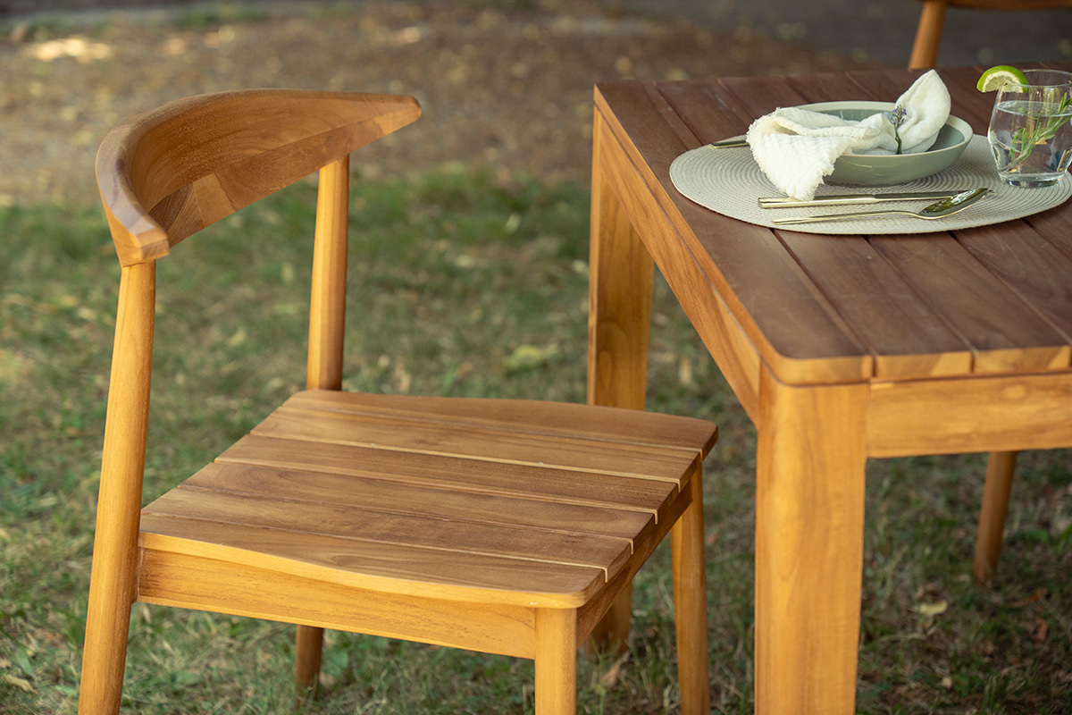 Sillas de jard�n apilables de madera maciza de teca (lote de 2) SAGARA