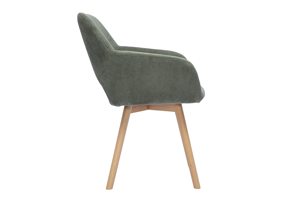Silla de tela de pana verde caqui, vista de perfil, con patas de madera clara.