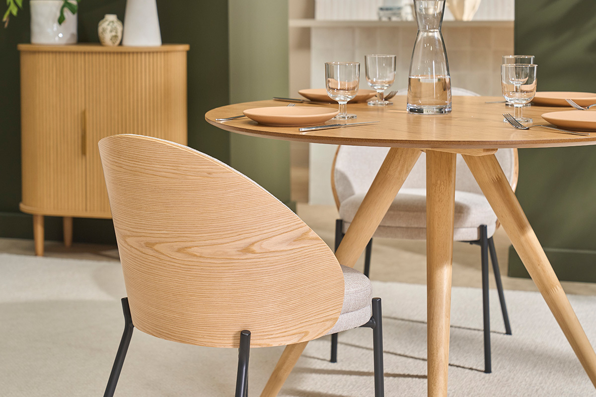 Sillas de tela efecto terciopelo texturizado beige, madera clara y metal (juego de 2) TUCSON